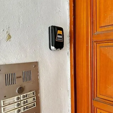 Le Cocon נויון